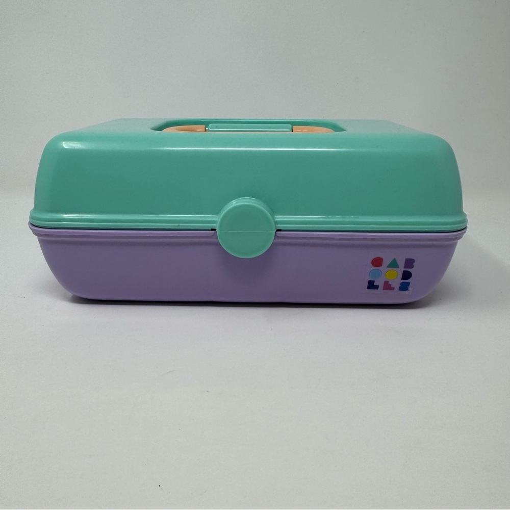 Caboodles Pretty In Petite Compact Makeup Carrying Case Small
